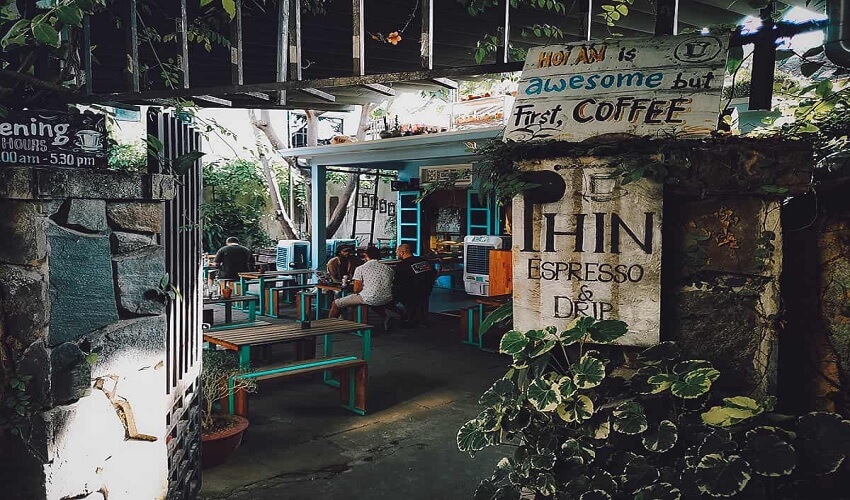 Café Hoi An dans un style rétro