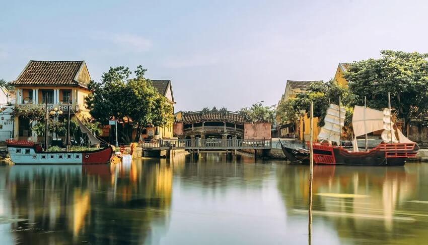 La distance entre Hoi An et HCM ville est conséquente