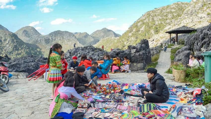 Le_marché_ethnique_à_Ha_Giang