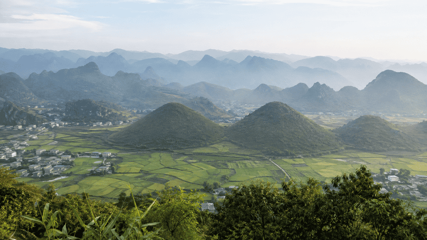 Nui doi quang ba